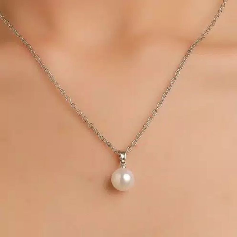 Kalung liontin Mutiara Korea simple elegan/white pearl necklace