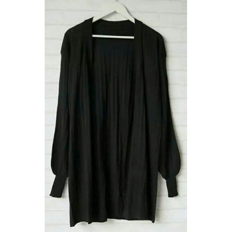 Outer Long Cardigan Motif Jalur Lengan Balon Bersaku