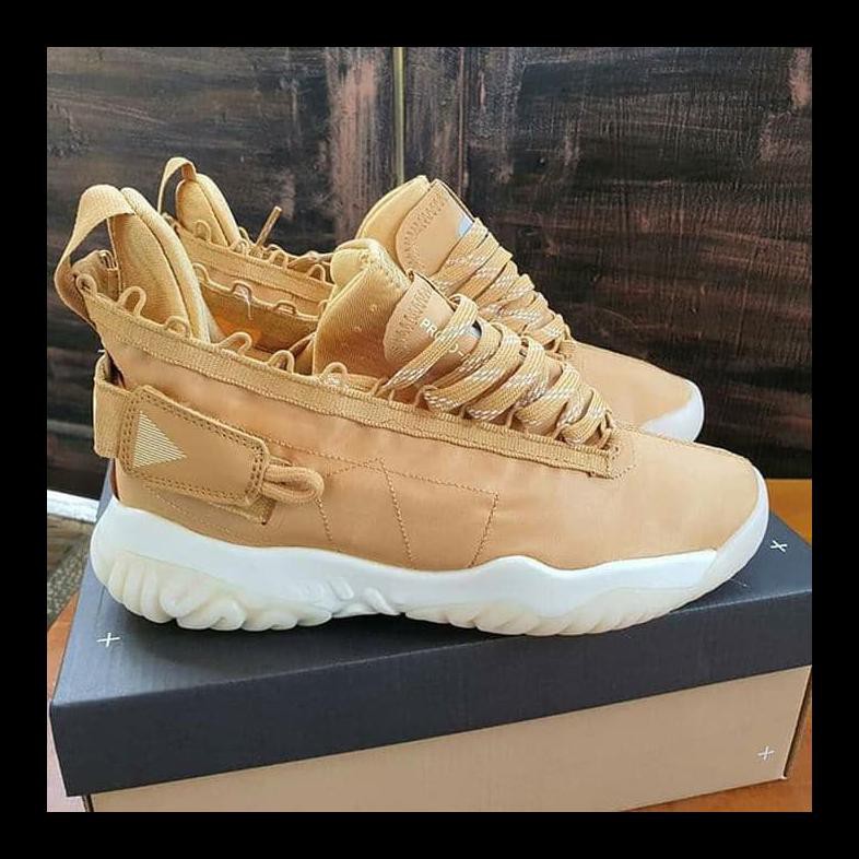 jordan proto react gold