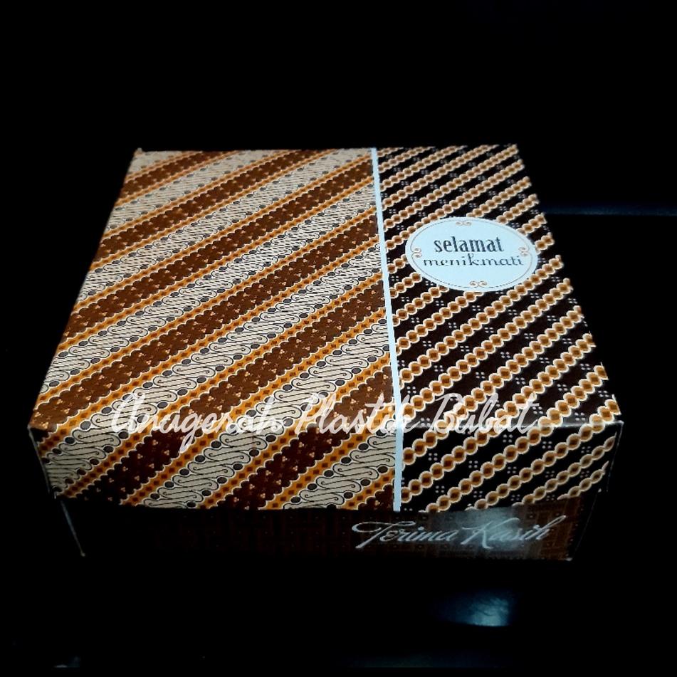 Ready Terbatas Dus Nasi 18x18 Cm Motif Batik Isi 50 Pcs/ Box Nasi Motif Batik