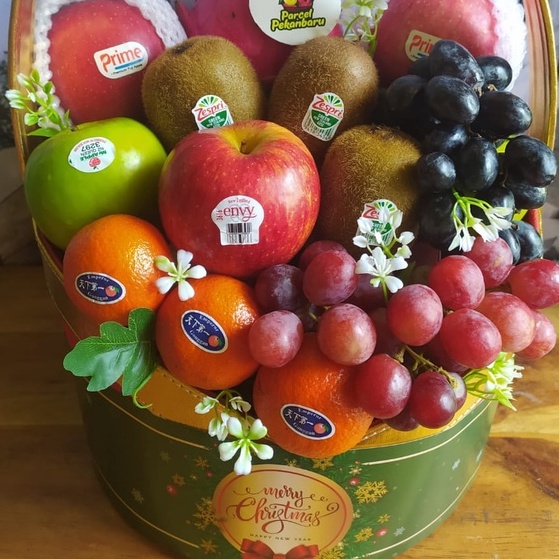 

Christmas Hampers| Parcel Buah Natal- St. Stanislaus