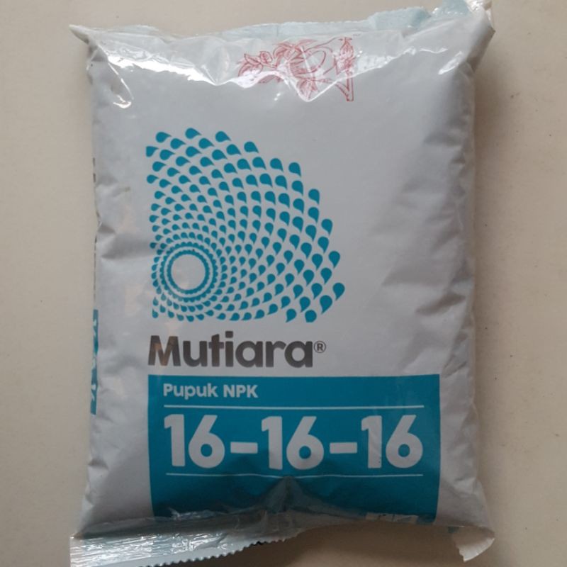 Pupuk NPK Mutiara 16-16-16 Kemasan Pabrik atau Repack 500GR