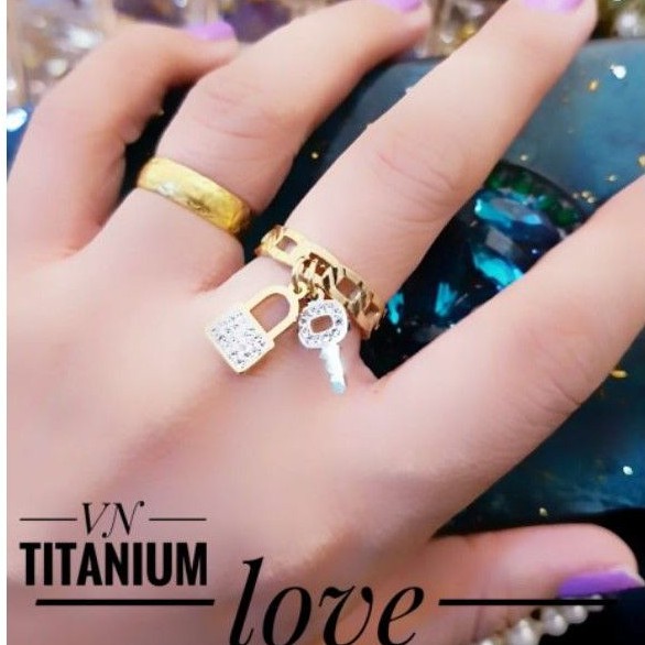 Titanium cincin wanita cvd35