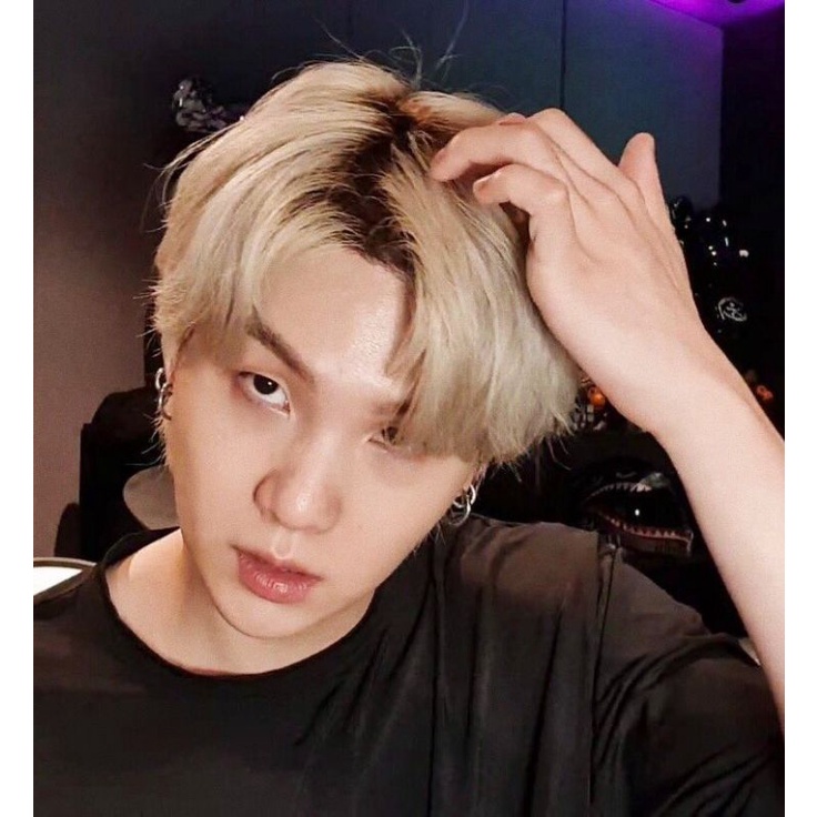 booked mpc lys suga