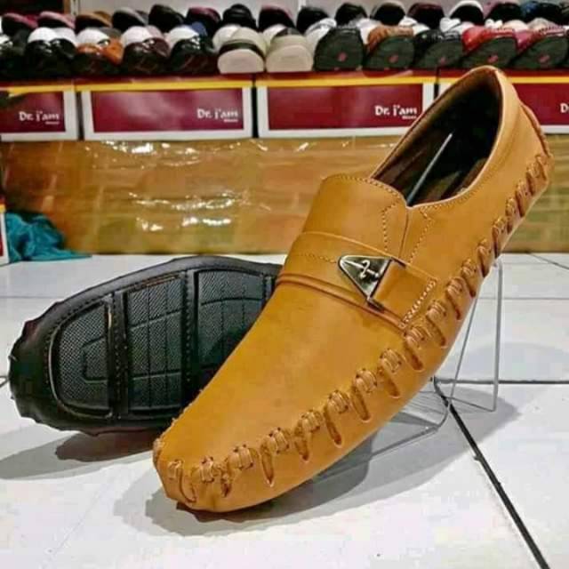SEPATU CASUAL SOL TANAM PRIA