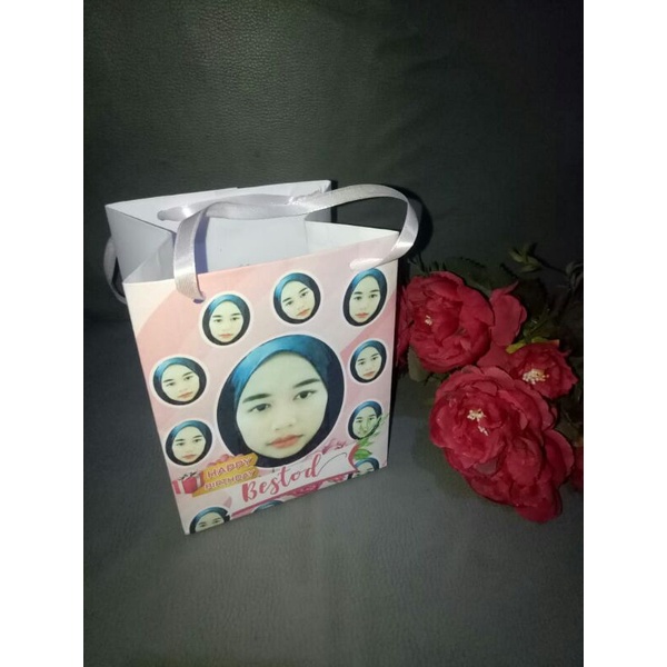 

paperbag ukuran 15x10x8cm desain custom