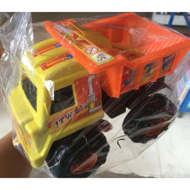 Mainan anak - Truck + sekop