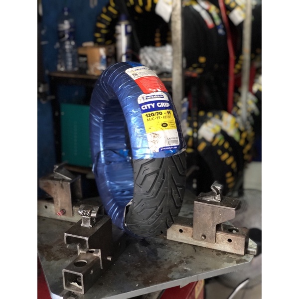 Ban michelin city grip 120/70-11