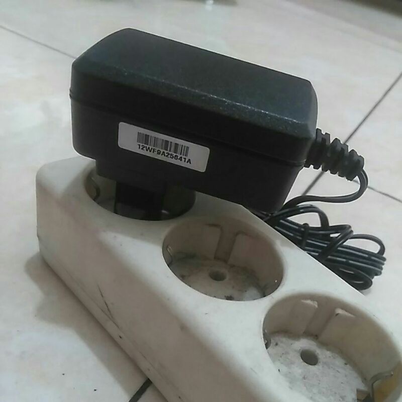 Power supply Adaptor Kualitas Murni Bekas 1A 12V stb jamin hidup Aquascape aquarium cctv wifi