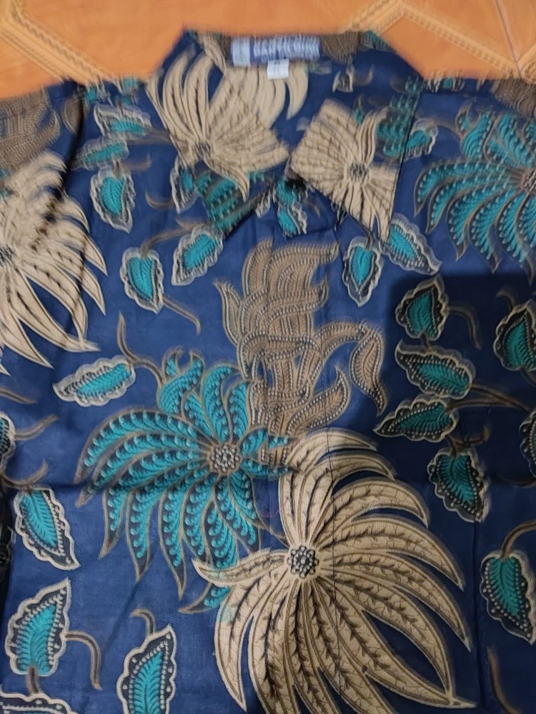 Hem Batik Pria Lengan Pendek Motif Daun Pohon Hijau Biru Batik Pekalongan Jawa