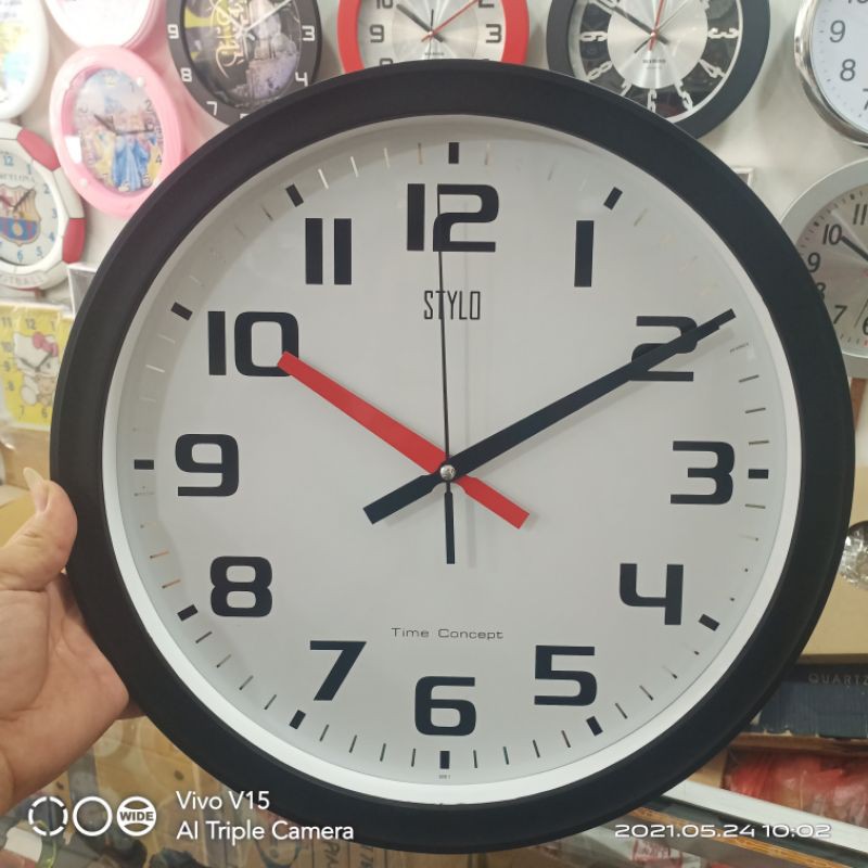 Jam Dinding STYLO 123 Mesin Sweep Kualitas nya Bagus Awet Dan Tahan Ukuran Diameter 36CM