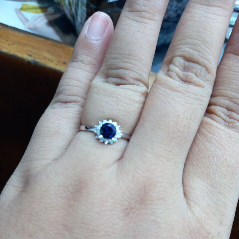 cincin mas putih mata putih biru NJS375 (8K)