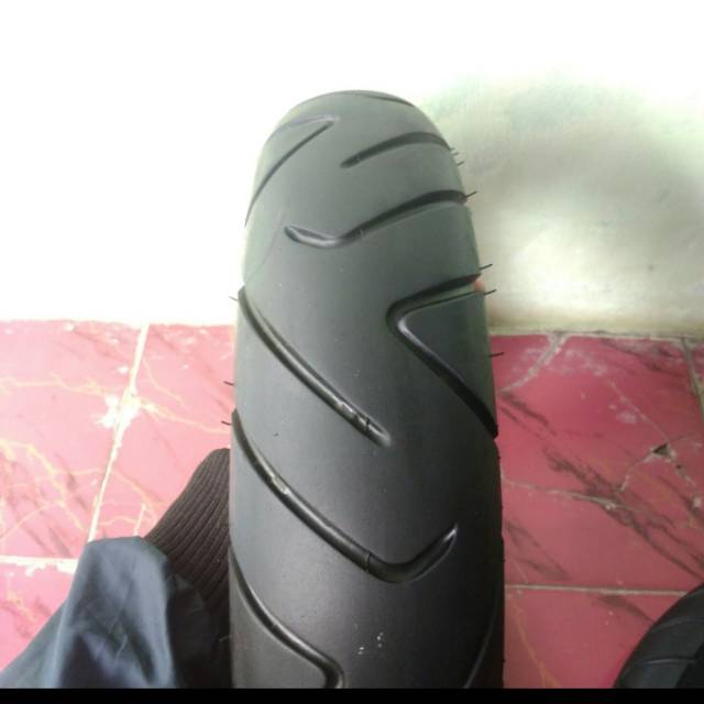 Ban belakang IRC copotan motor scoopy UK 100/90-12