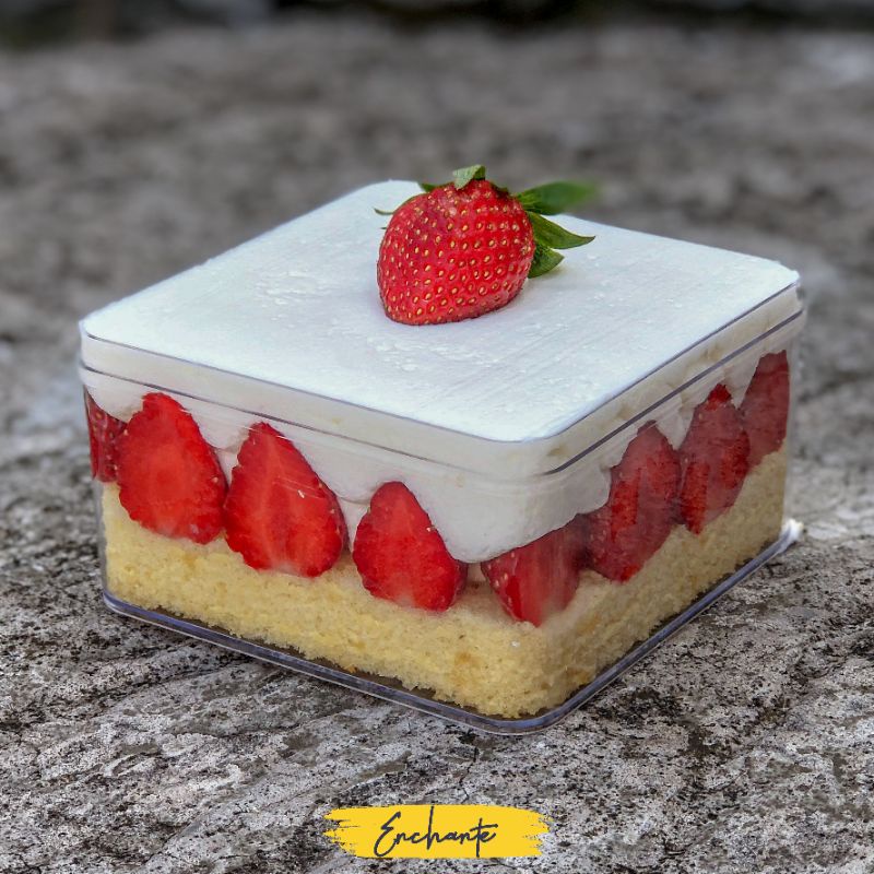 

Strawberry Dessert Box