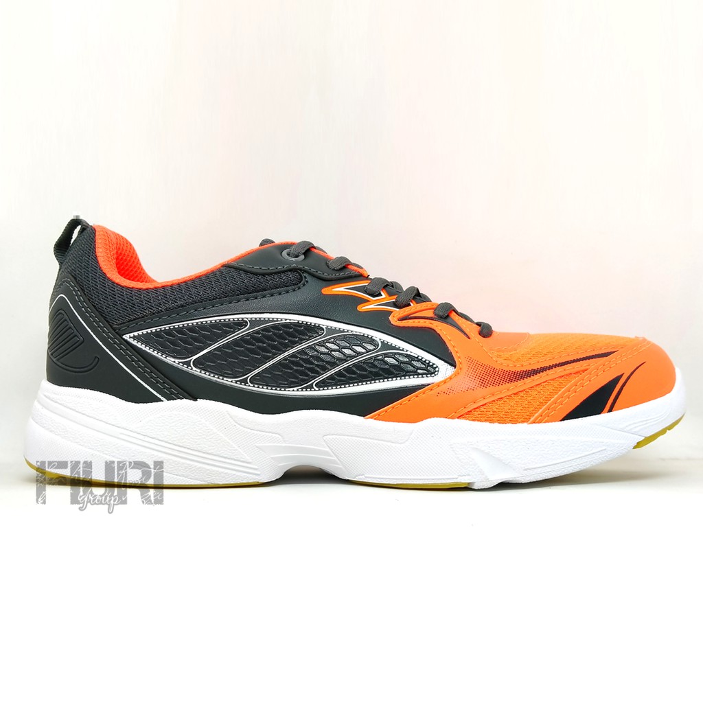 FIURI - PRO ATT ORIGINAL - MW 503 ORANGE 39-42 - SEPATU OLAHRAGA PRIA - SEPATU BADMINTON PRIA - SEPATU TENNIS PRIA - SEPATU VOLY PRIA - SEPATU JOGGING LARI COWOK -SEPATU SEKOLAH - SEPATU PRO ATT - SEPATU SNEAKERS PRIA - SEPATU KETS PRIA-SEPATU PROMO