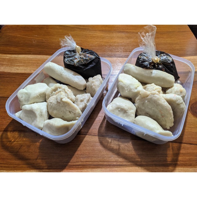 

Pempek isi 10 pcs