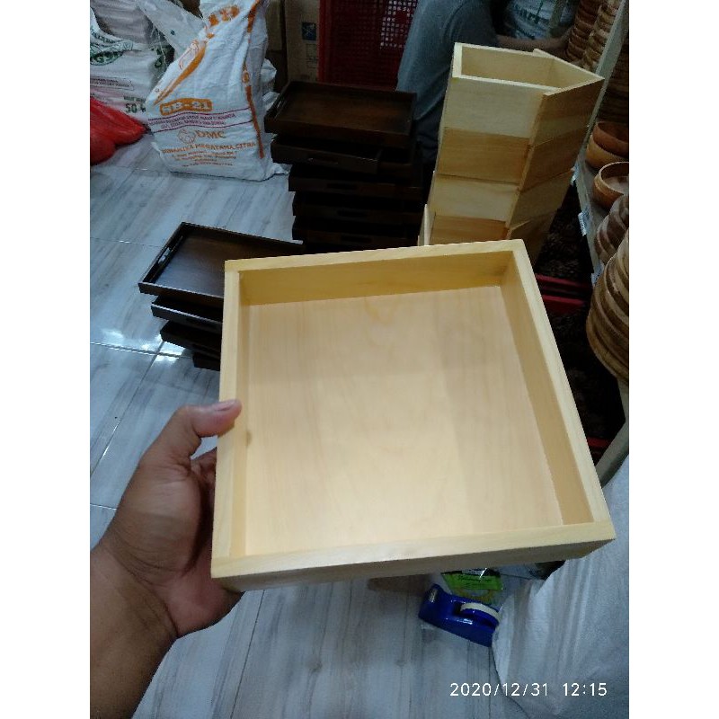 Baki Kayu / Tray Kayu / Nampan Kayu ukuran 20 x 20 x 5 Cm