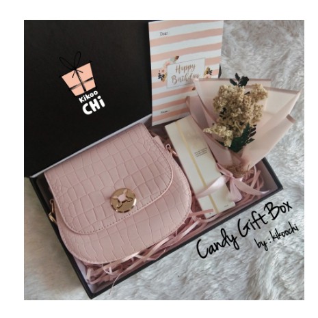 

Candy Gift Box - Hadiah Kado Ulang Tahun Istri Pacar Cewek Wanita Tas - Hampers Tas Wanita