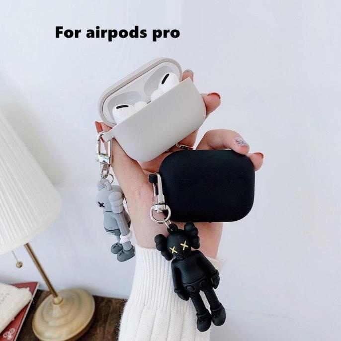 Casing Apple Airpods Pro Kaws Chain Casing Kaws Soft Case Pelindung