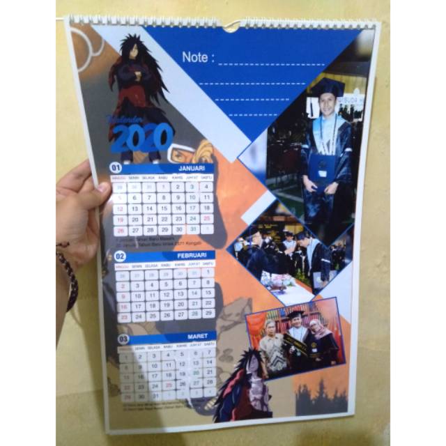 

Kalender gantung spiral 4 lembar