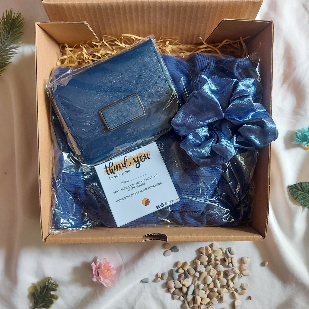 

HAMPERS COLOR SERIES : Bleak Navy / HAMPERS / GIFTBOX / GIFT BOX / kado ulang tahun - Cavy.id