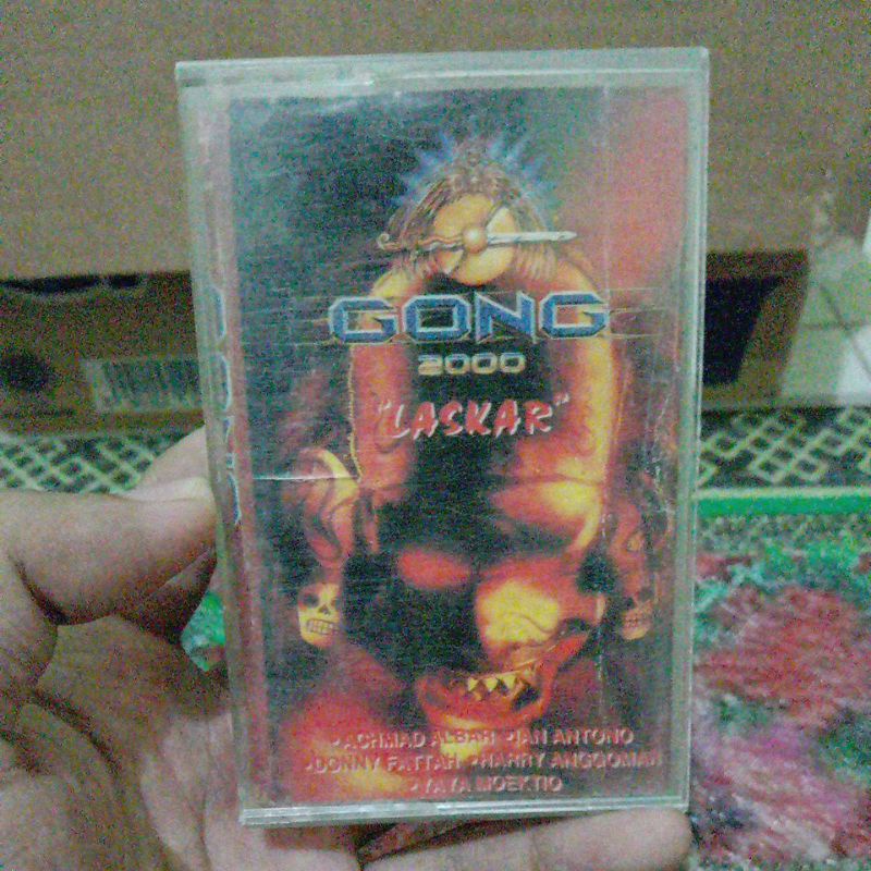 Kaset Pita Gong 2000 (god bless) - laskar