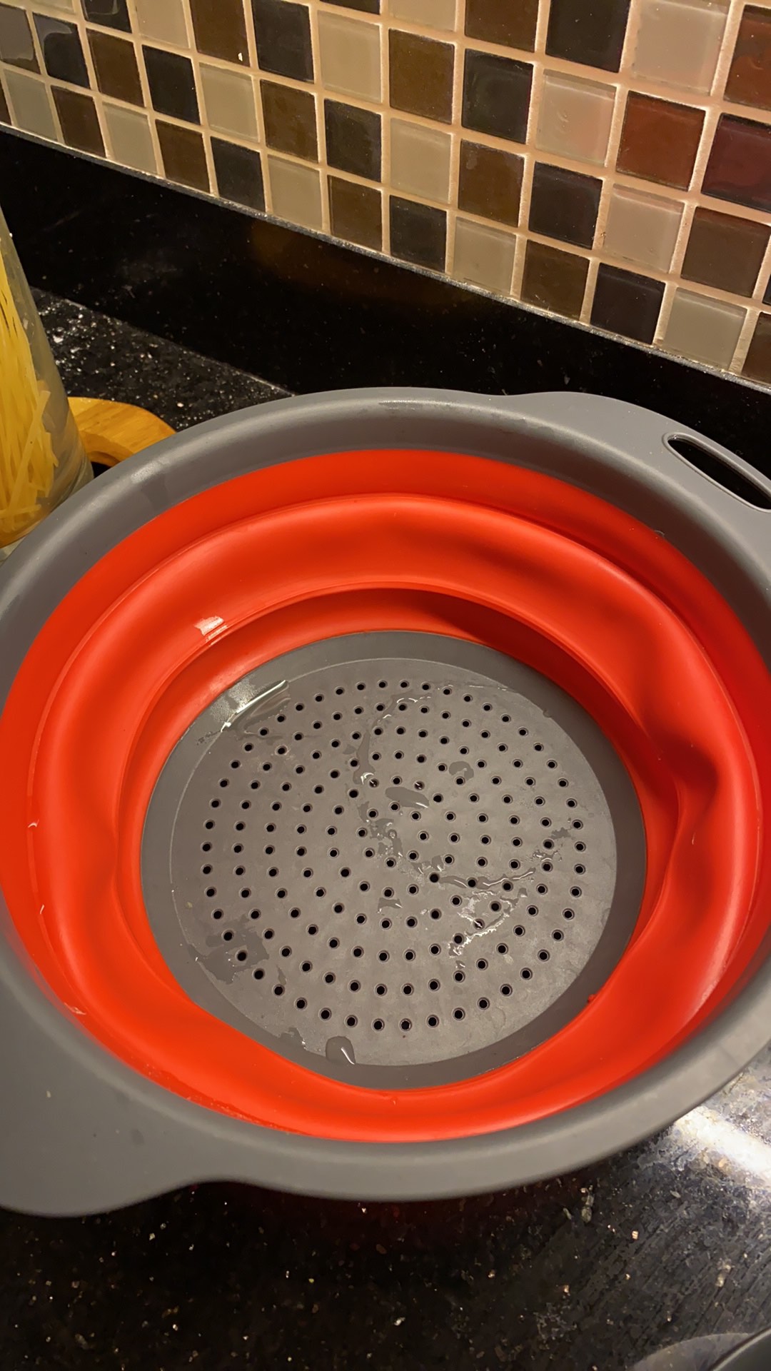 Hdp25 Baskom Lipat Tempat Cuci & Peniris Beras, Buah Dan Sayuran Foldable Elastis Minimalis