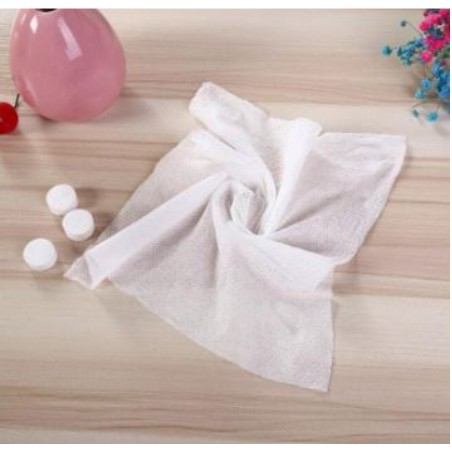 Tissue Handuk Mini Permen Travelling Liburan Kompress Towel Portable