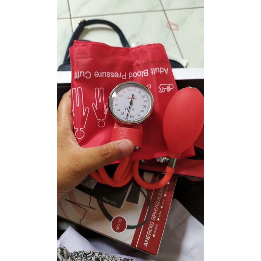 Alat tensi manual