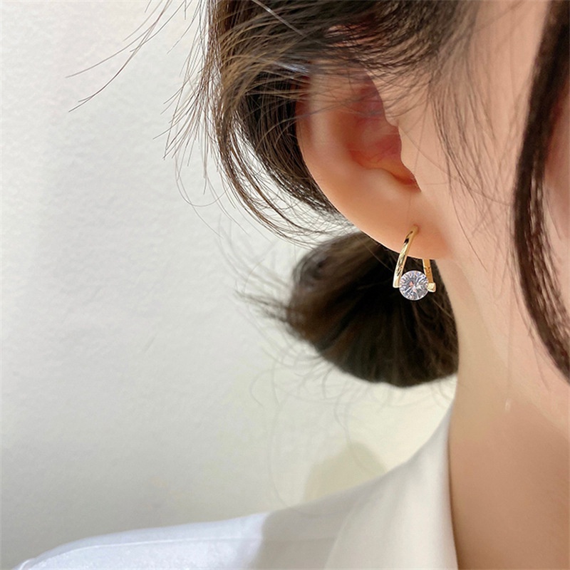 Anting Tusuk Gantung Desain Geometri Hias Berlian Untuk Wanita