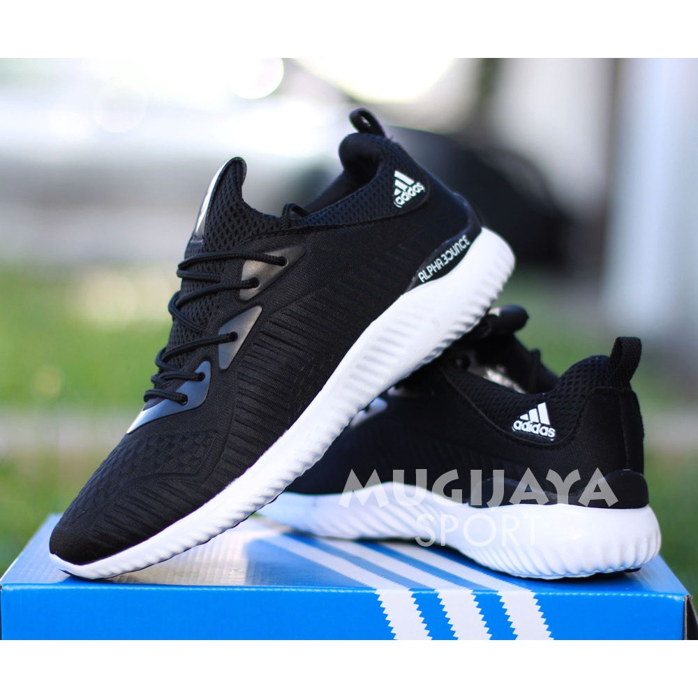  Sepatu  Sneakers Pria Sepatu  Adidas  Boss Wing Chun Thai Chi 