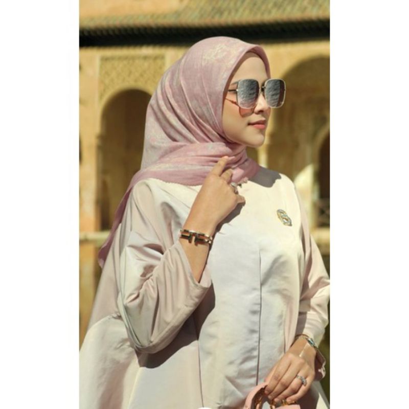 buttonscarves granada pink mist