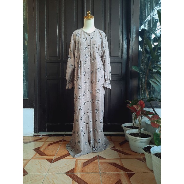 Gamis Lesti Crinkle Full Kancing Depan