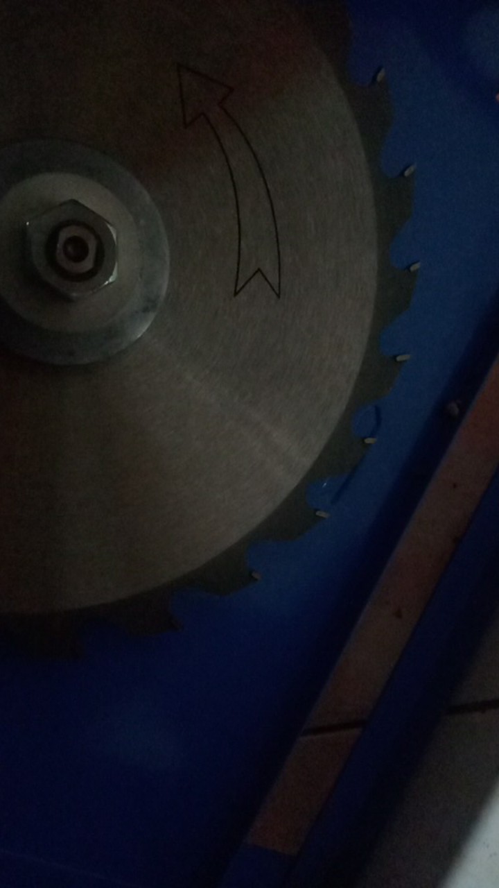 Modern Mesin Gergaji Meja Table Circular Saw 8 Inch 200 Mm Ts 8