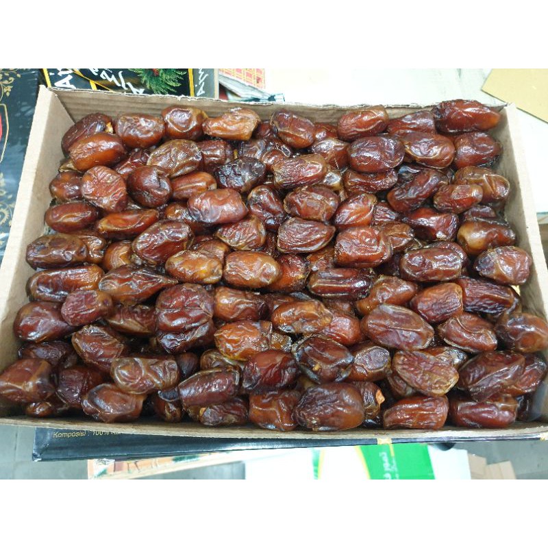 kurma madu mesir 3 kg  Jumbo