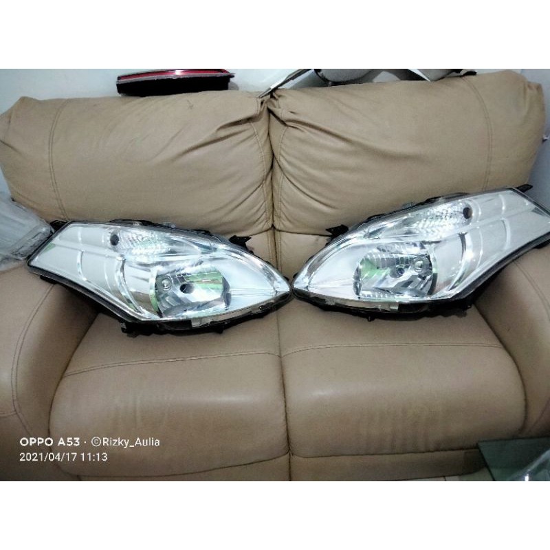 Headlamp Suzuki Ertiga
