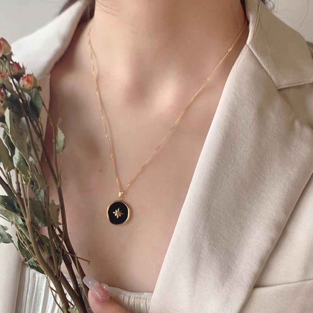 Agustina Kalung Emas Indah Perhiasan Hadiah Temperamen Klavikula Rantai Geometri Liontin Cinta Wanita Kalung Dimond Korea Style Necklace