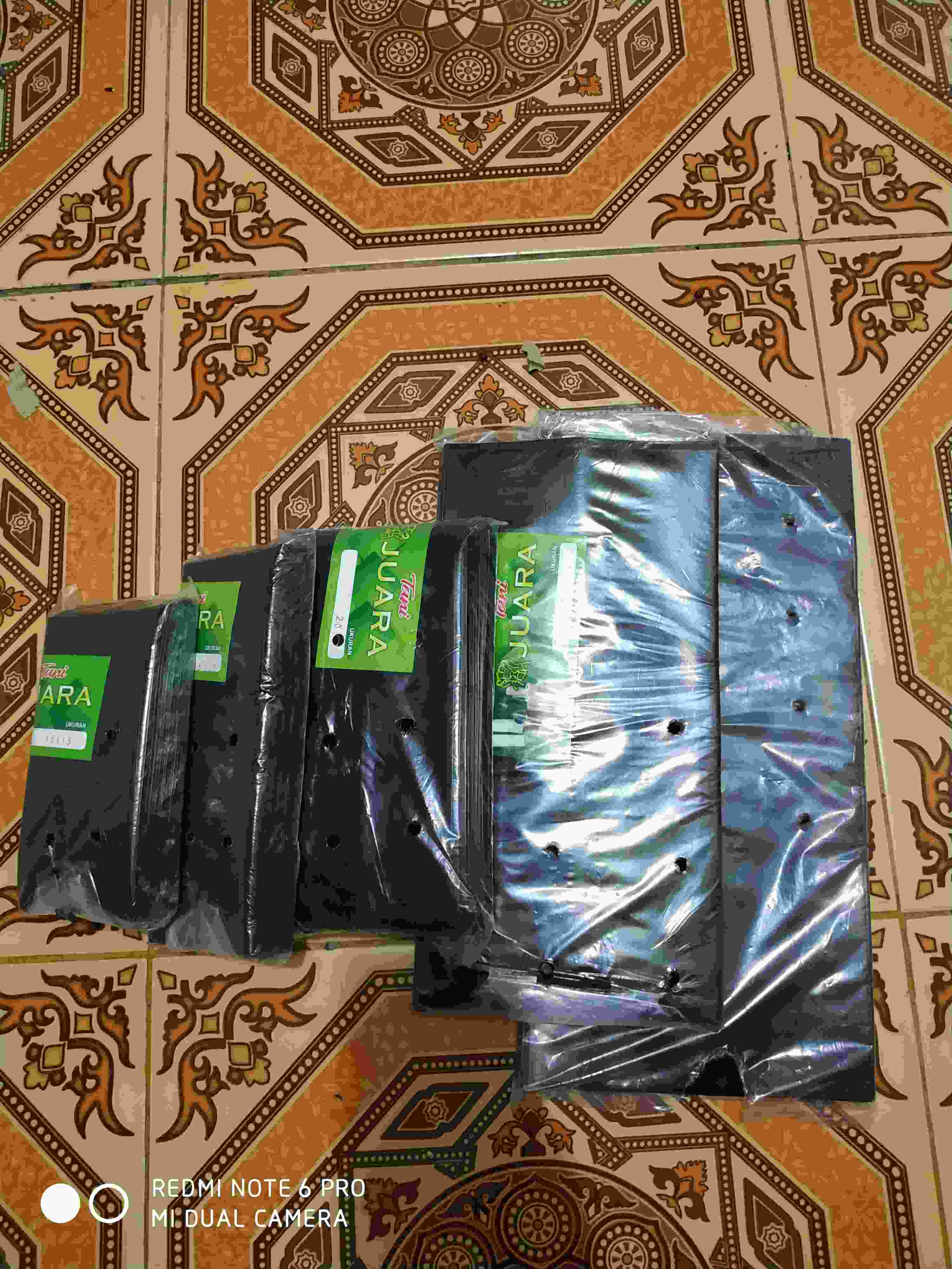 Isi 500 Gram -/+ 20 Pcs Polibag Tanaman 35/17,5 X 35 Cm