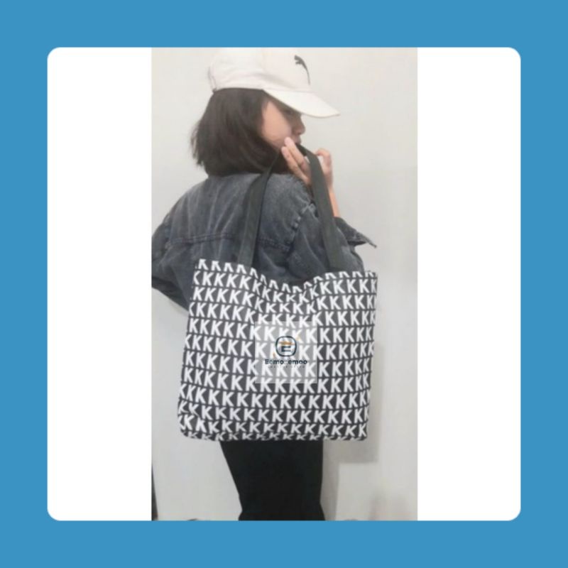 EMOEMO Tote Bag Wanita Motif huruf KKKK hitam AESTETHIC