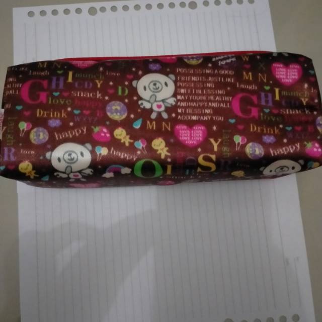 

Tempat pensil kartun