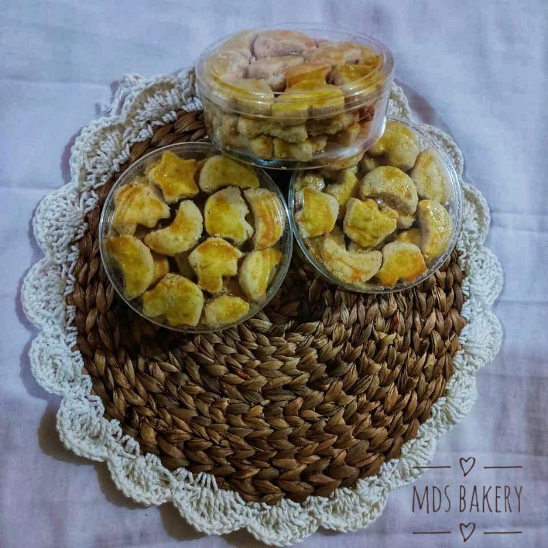 

KUE LEBARAN/KUE NASTAR/HANDMADE/500GRAM