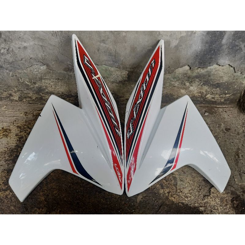 sayap cover tangki vixion nvl 1PA ORIGINAL