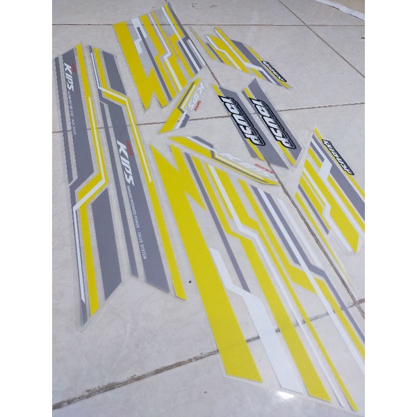 Striping transparan ninja SSR 150 se list kuning
