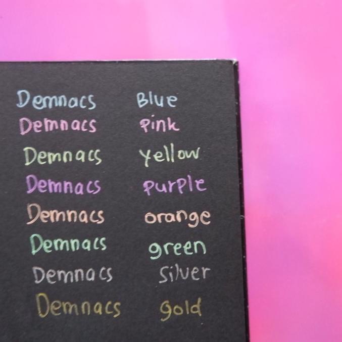 

➤ pulpen warna warni ada tinta gold untuk kertas hitam. HUJI Pen demnacs ➨