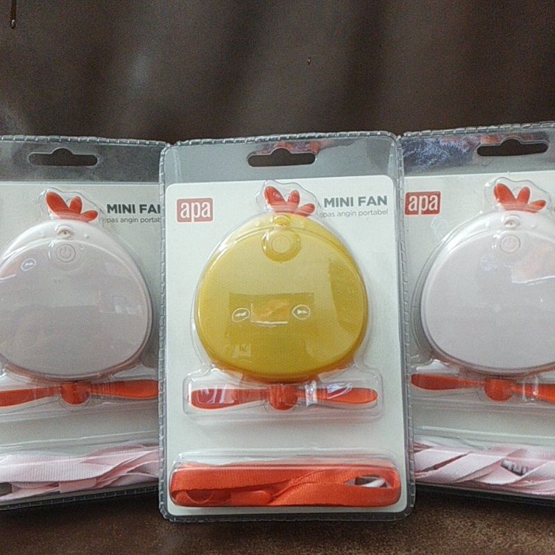 MINI FAN/KIPAS ANGIN PORTABLE MERK APA/POWERBANK
