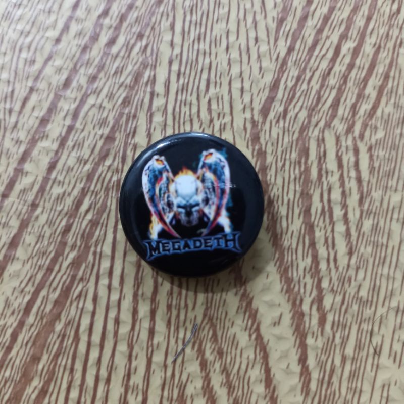 Pin button ukuran kecil musik legend best quality termurah