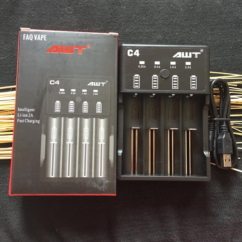 PRODUK ORIGINAL CHARGER AWT C4 - Charger baterai 4 slot