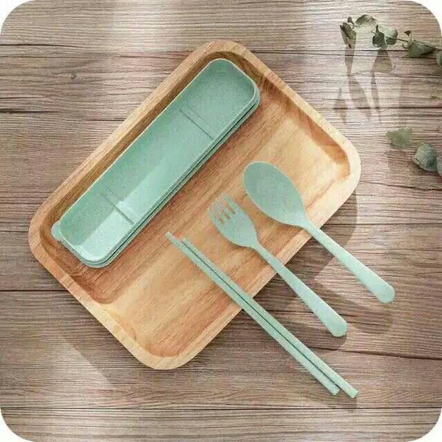 ☀INDOLAND☀ R190 Set Sendok Garpu Sumpit BPA Free Travelling Serat Gandum Wheat Straw