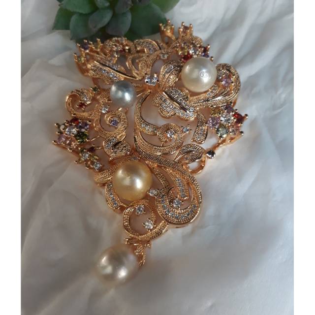 Bross Besar Mutiara Air Laut Asli /Bros Kebaya besar