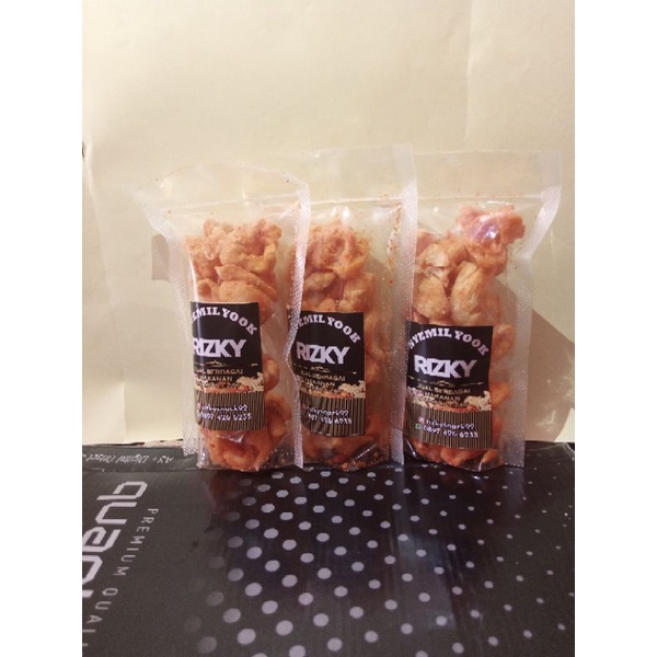 

kripik tahu crispy rasa balado pedas & manis ,Rizky snack